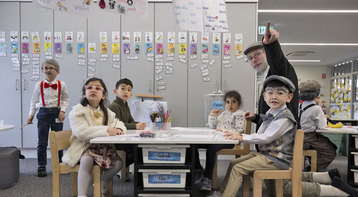 Cardigans, wigs and canes: Why kindy students are dressing up as 100-year-olds
