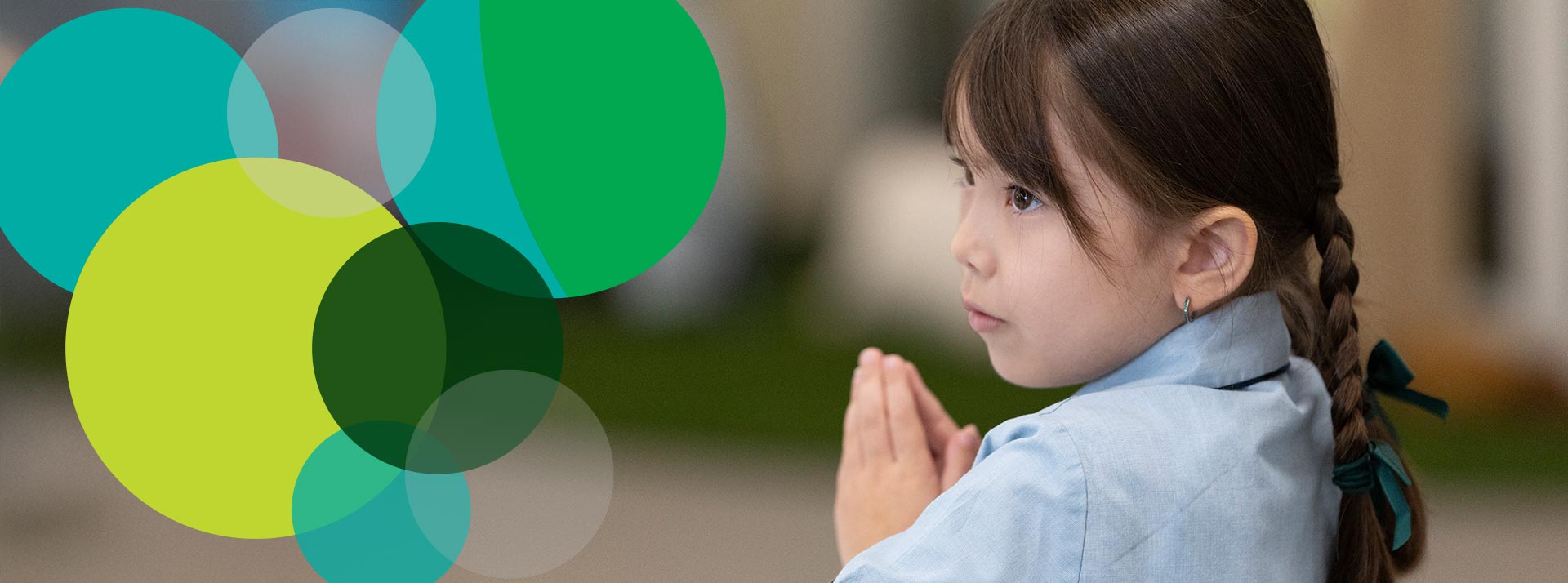 St Pat's Guildford student in prayer